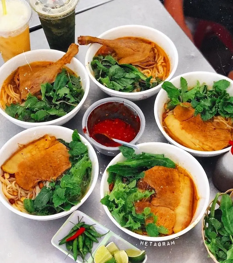 M&igrave; quảng Phan Thiết c&oacute; g&igrave; đặc biệt v&agrave; những qu&aacute;n được l&ograve;ng thực kh&aacute;ch 6
