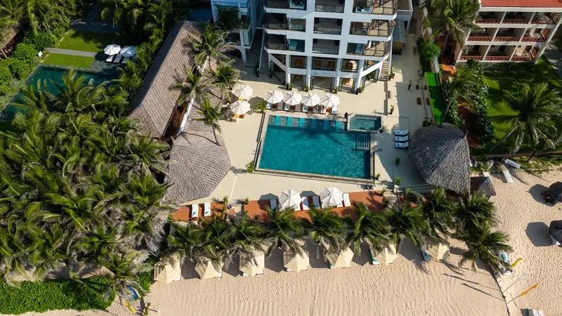 B&atilde;i biển H&agrave;m Tiến, n&agrave;ng thơ giữa miền c&aacute;t trắng Phan Thiết 9