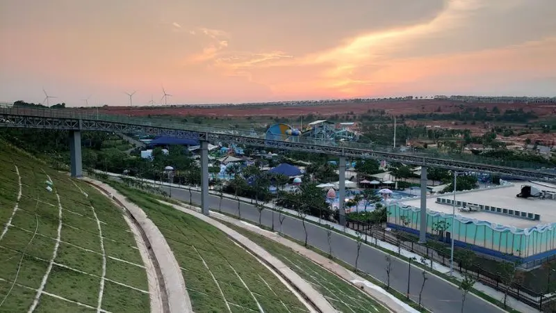 C&ocirc;ng vi&ecirc;n Wonder Hill v&agrave; cảm hứng độc đ&aacute;o từ con t&agrave;u cứu thế 9