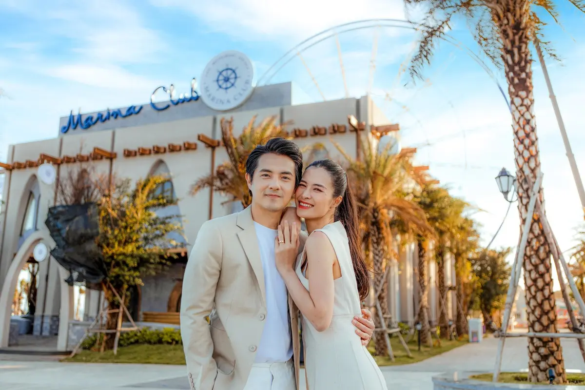 C&ugrave;ng du lịch Phan Thiết với cặp đ&ocirc;i đ&igrave;nh đ&aacute;m Đ&ocirc;ng Nhi v&agrave; &Ocirc;ng Cao Thắng 2
