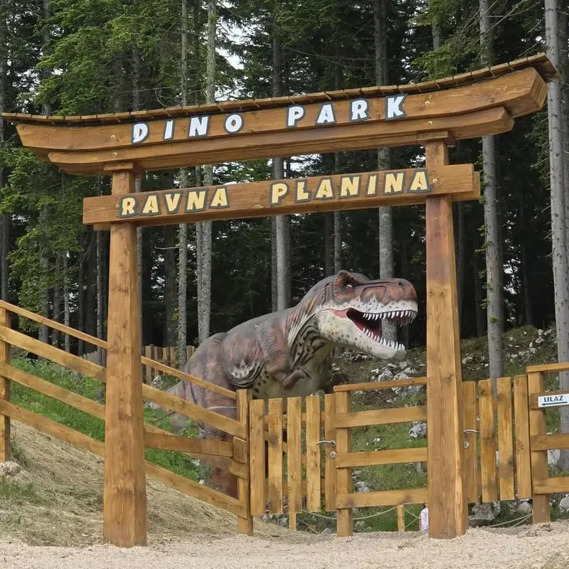 Kh&aacute;m ph&aacute; Dino Park, c&ocirc;ng vi&ecirc;n khủng long lớn nhất Việt Nam 7