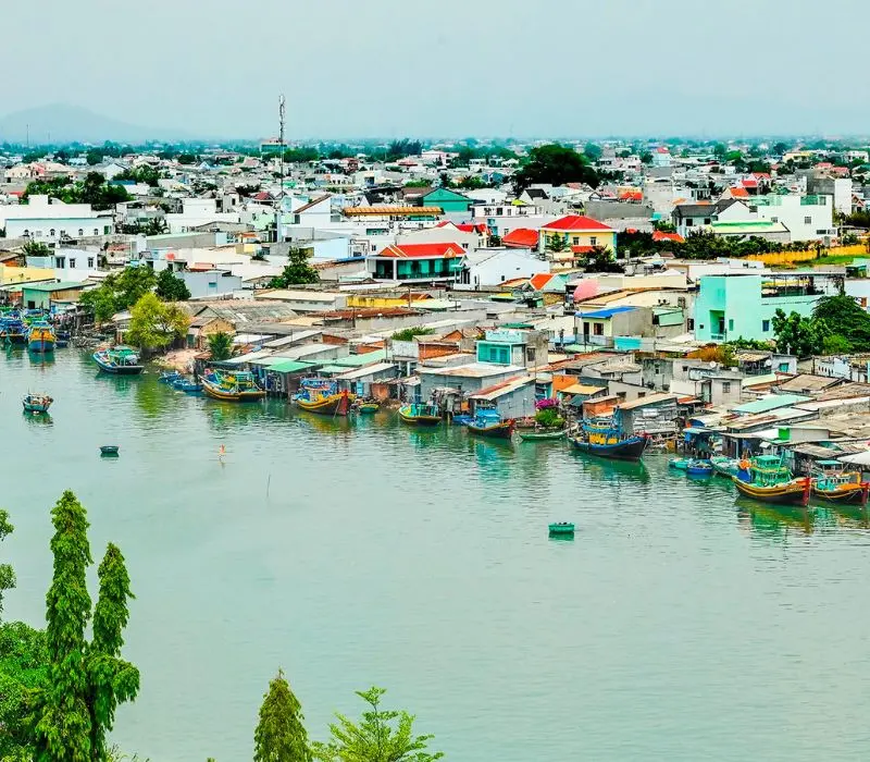 Sông Cà Ty êm ả tựa bức tranh thủy mặc thơ mộng, hữu tình