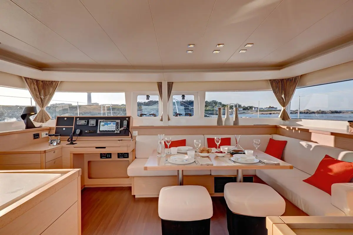 Catamaran Sarita - Đẳng cấp du thuyền 5 sao trên đảo Ngọc 11