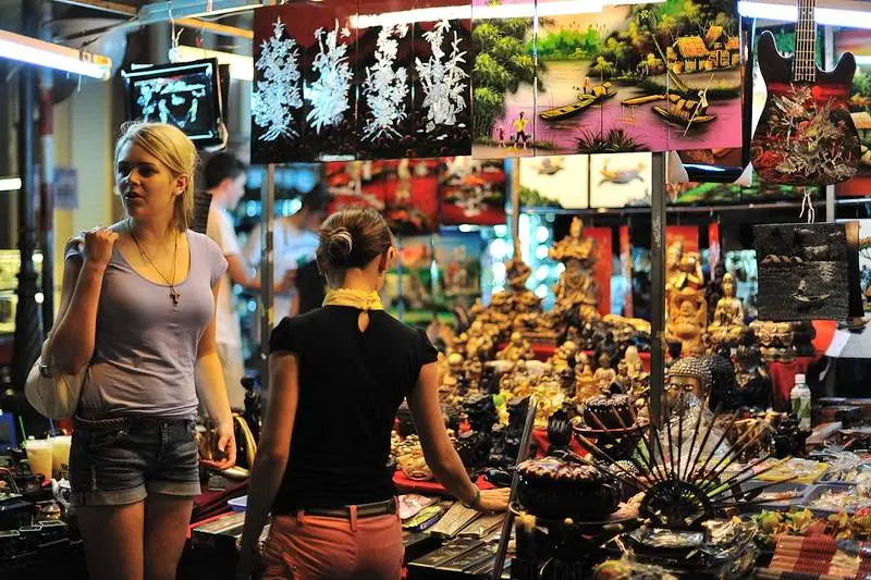 Chợ đ&ecirc;m Ph&uacute; Quốc (chợ đ&ecirc;m Bạch Đằng) &ndash; Thế giới ẩm thực nhộn nhịp khi đ&ecirc;m về 18