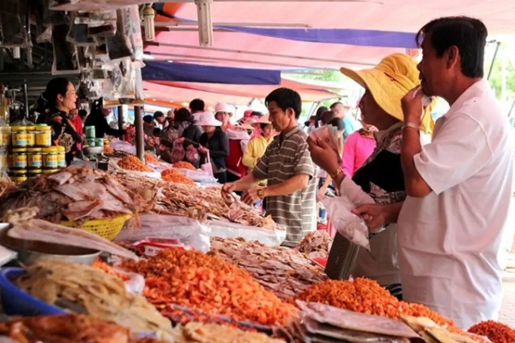 Chợ H&agrave;m Ninh Ph&uacute; Quốc &ndash; Ng&ocirc;i chợ cổ nằm giữa l&agrave;ng ch&agrave;i H&agrave;m Ninh 4