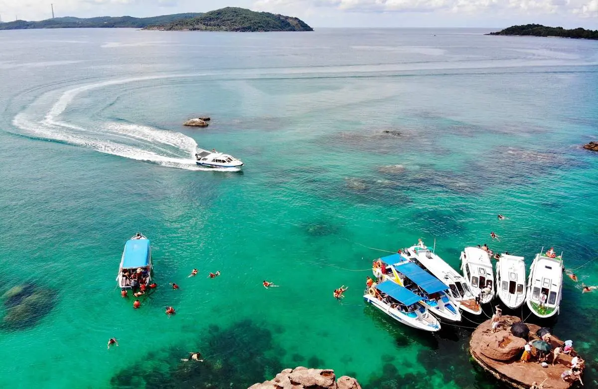 H&ograve;n Dăm Ngang (h&ograve;n Gầm Gh&igrave;) - Đẹp ngỡ ng&agrave;ng tiểu Bali thu nhỏ của Ph&uacute; Quốc 4