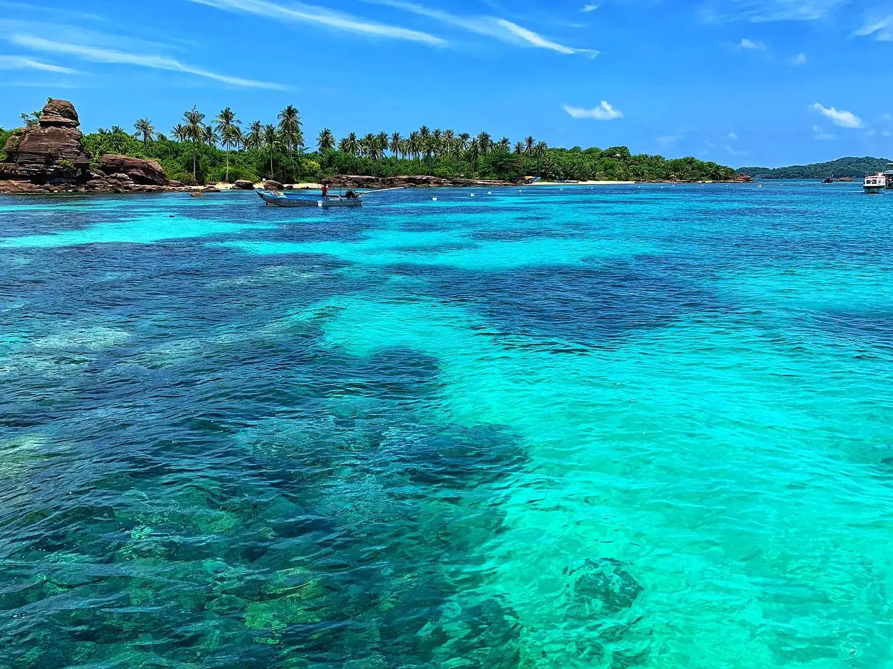 H&ograve;n Dăm Ngang (h&ograve;n Gầm Gh&igrave;) - Đẹp ngỡ ng&agrave;ng tiểu Bali thu nhỏ của Ph&uacute; Quốc 14