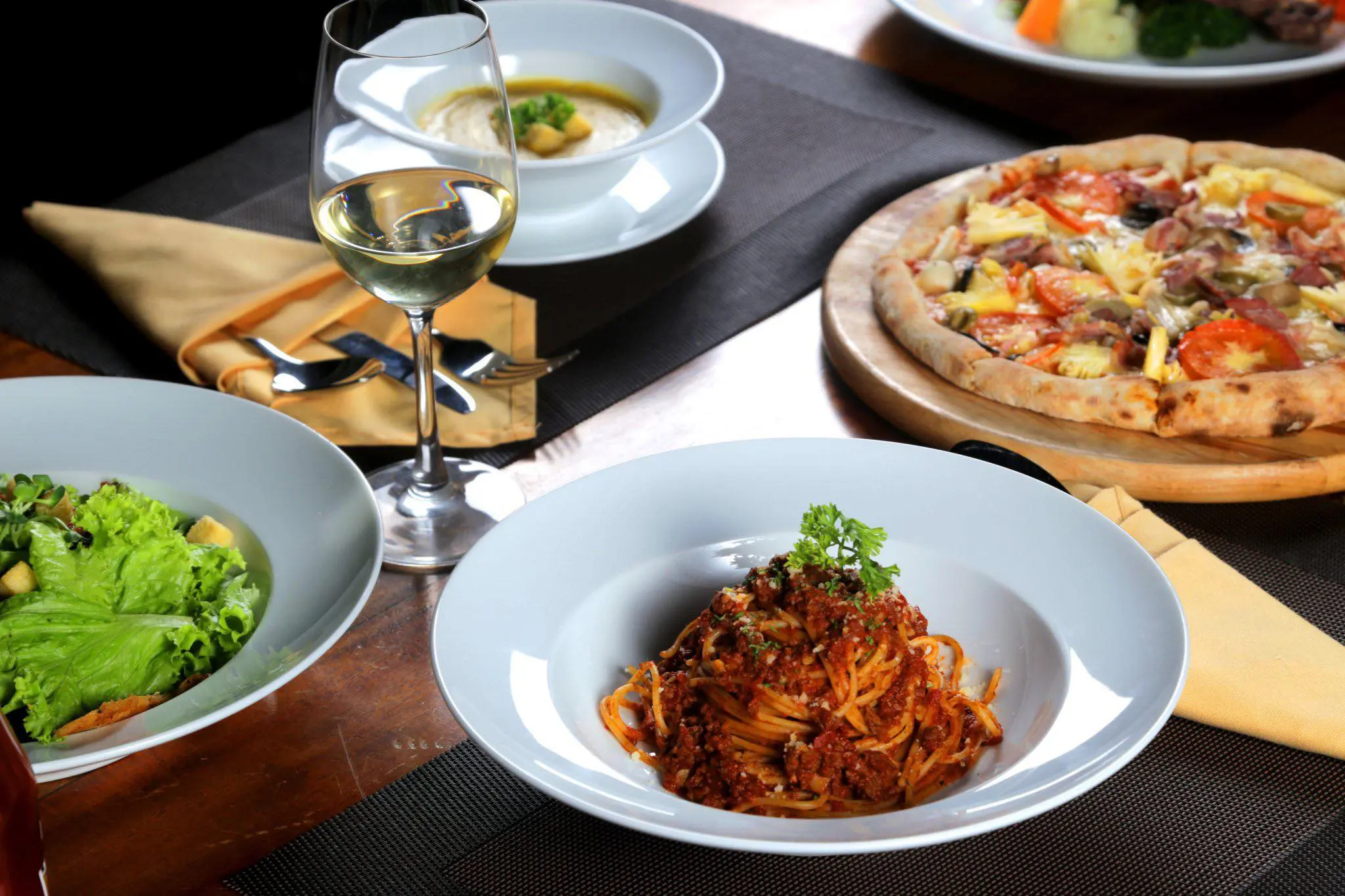 Aladdin Pizza - Chi&ecirc;u đ&atilde;i dạ d&agrave;y của bạn chiếc pizza ngon số 1 Ph&uacute; Quốc 2