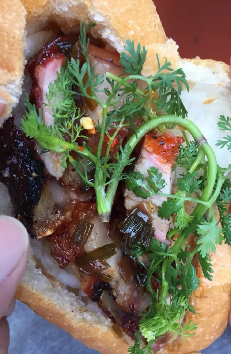 B&aacute;nh m&igrave; Cương Ph&uacute; Quốc - Qu&aacute;n b&aacute;nh m&igrave; tuổi đời hơn 2 thập kỷ 4