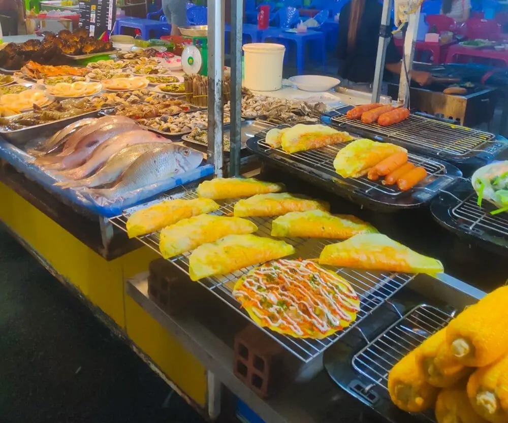 Chợ đ&ecirc;m Ph&uacute; Quốc - Thi&ecirc;n đường ăn uống chiều l&ograve;ng mọi t&iacute;n đồ ẩm thực 9