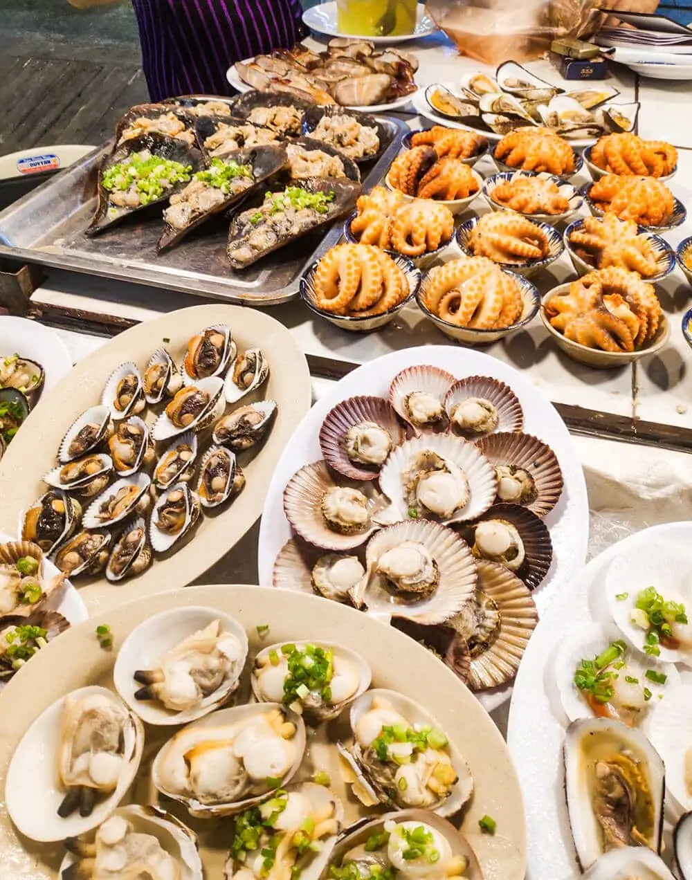 Chợ đ&ecirc;m Ph&uacute; Quốc - Thi&ecirc;n đường ăn uống chiều l&ograve;ng mọi t&iacute;n đồ ẩm thực 13