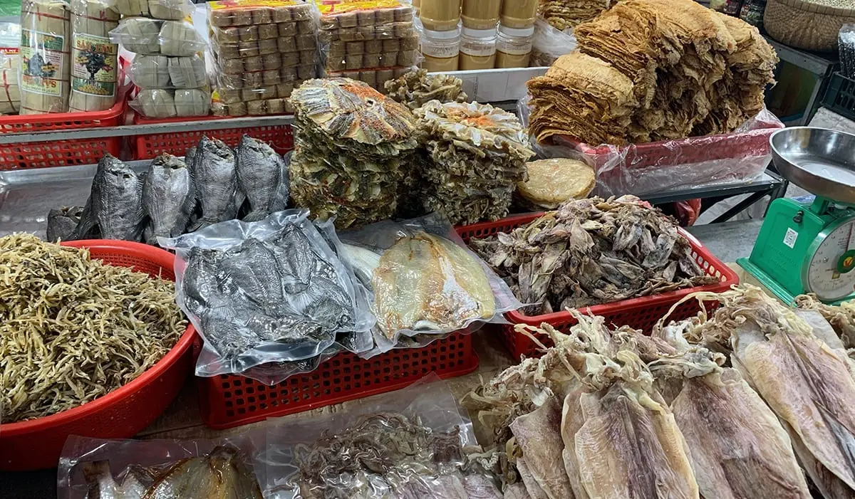 Chợ đ&ecirc;m Ph&uacute; Quốc - Thi&ecirc;n đường ăn uống chiều l&ograve;ng mọi t&iacute;n đồ ẩm thực 16