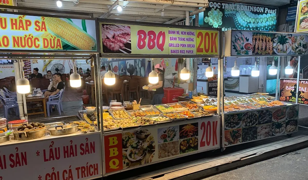 Chợ đ&ecirc;m Ph&uacute; Quốc - Thi&ecirc;n đường ăn uống chiều l&ograve;ng mọi t&iacute;n đồ ẩm thực 7