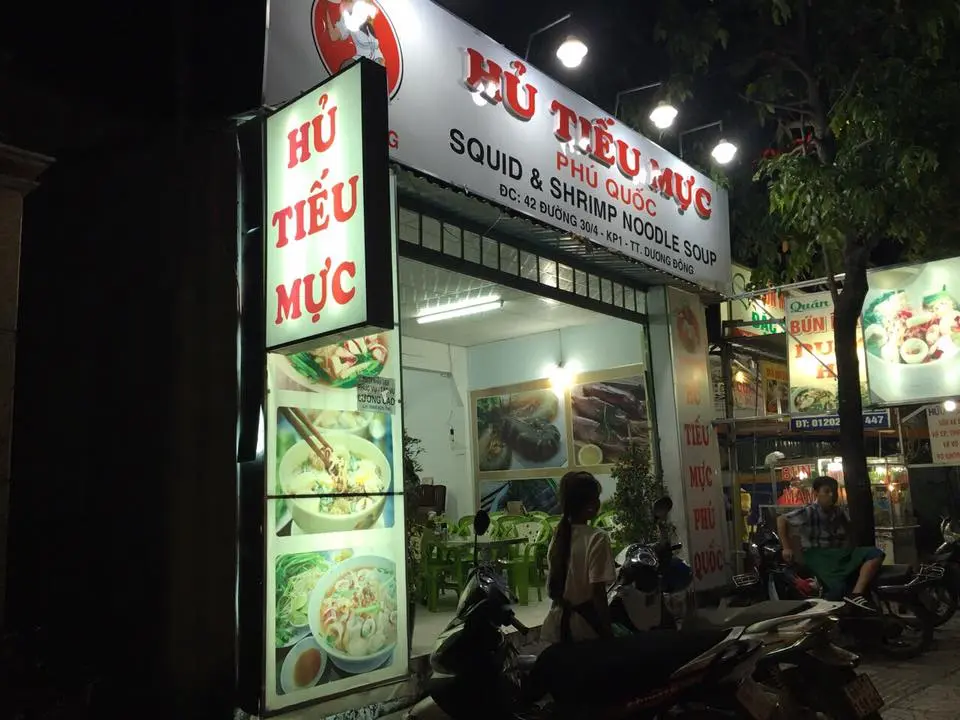 Hủ tiếu mực Tư Hường &ndash; Qu&aacute;n ăn đặc sản Ph&uacute; Quốc đừng bỏ lỡ 4