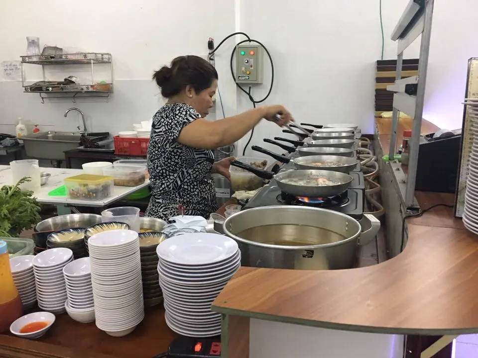 Hủ tiếu mực Tư Hường &ndash; Qu&aacute;n ăn đặc sản Ph&uacute; Quốc đừng bỏ lỡ 6