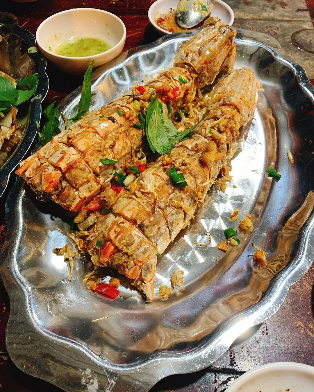 Nh&agrave; b&egrave; hải sản B&eacute; Ghẹ - Nh&agrave; h&agrave;ng hải sản b&igrave;nh d&acirc;n ở l&agrave;ng ch&agrave;i H&agrave;m Ninh 9