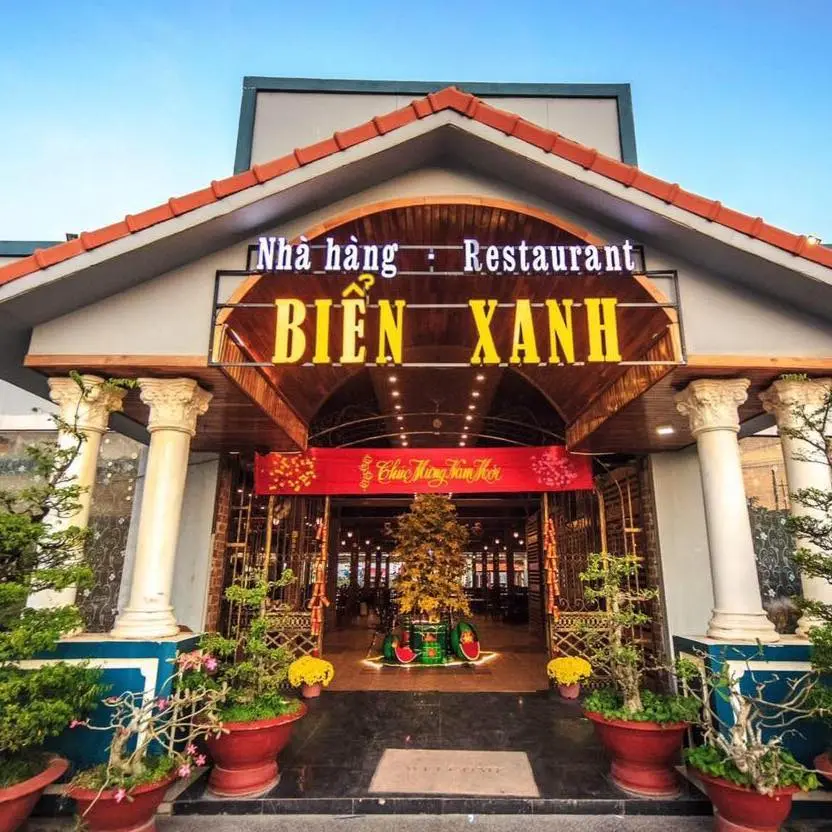 Nh&agrave; h&agrave;ng Biển Xanh Ph&uacute; Quốc - Nơi th&iacute;ch hợp để kết hợp ăn uống v&agrave; hẹn h&ograve; 2