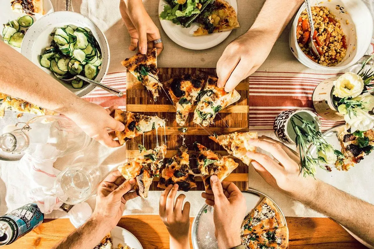Pizza Taxi Phú Quốc Quán Pizza Được Yêu Thích Nhất Đảo Ngọc 10
