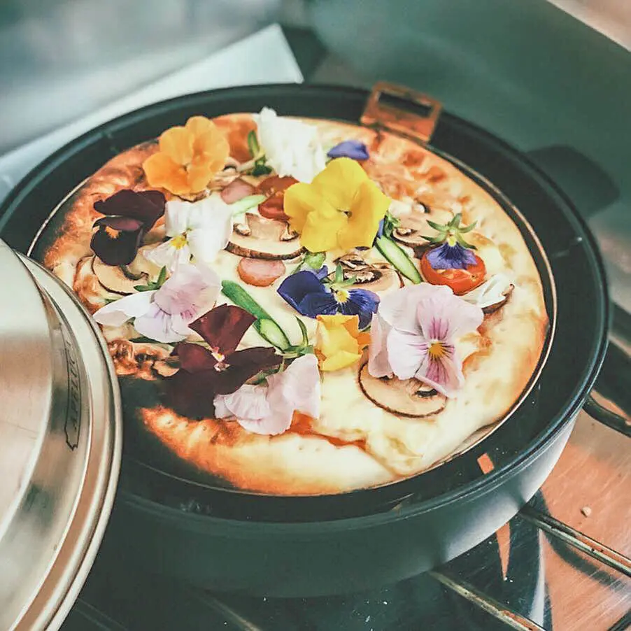 Pizza Taxi Phú Quốc Quán Pizza Được Yêu Thích Nhất Đảo Ngọc 18