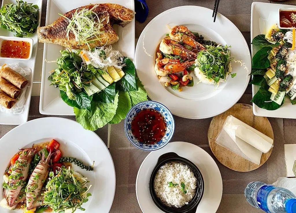 Mai Jo Refined Restaurant Phu Quoc - Không gian ấm cúng sang trọng ẩn mình trong con ngõ nhỏ