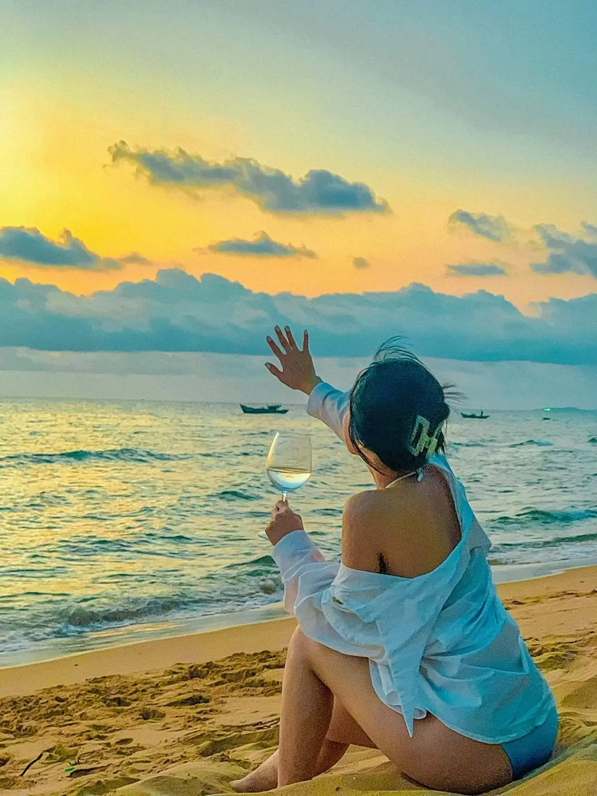 Check-in hoàng hôn Phú Quốc đẹp lịm tim như cô nàng xinh đẹp Nguyễn Thị Thuyền 8