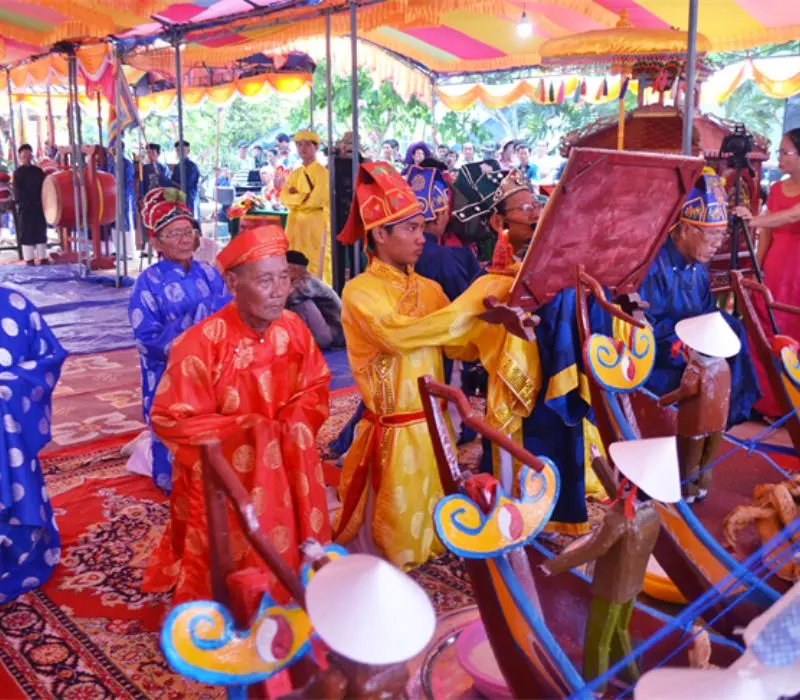 Đảo Lại Sơn, hòn đảo hoang sơ với những trải nghiệm khó quên 7