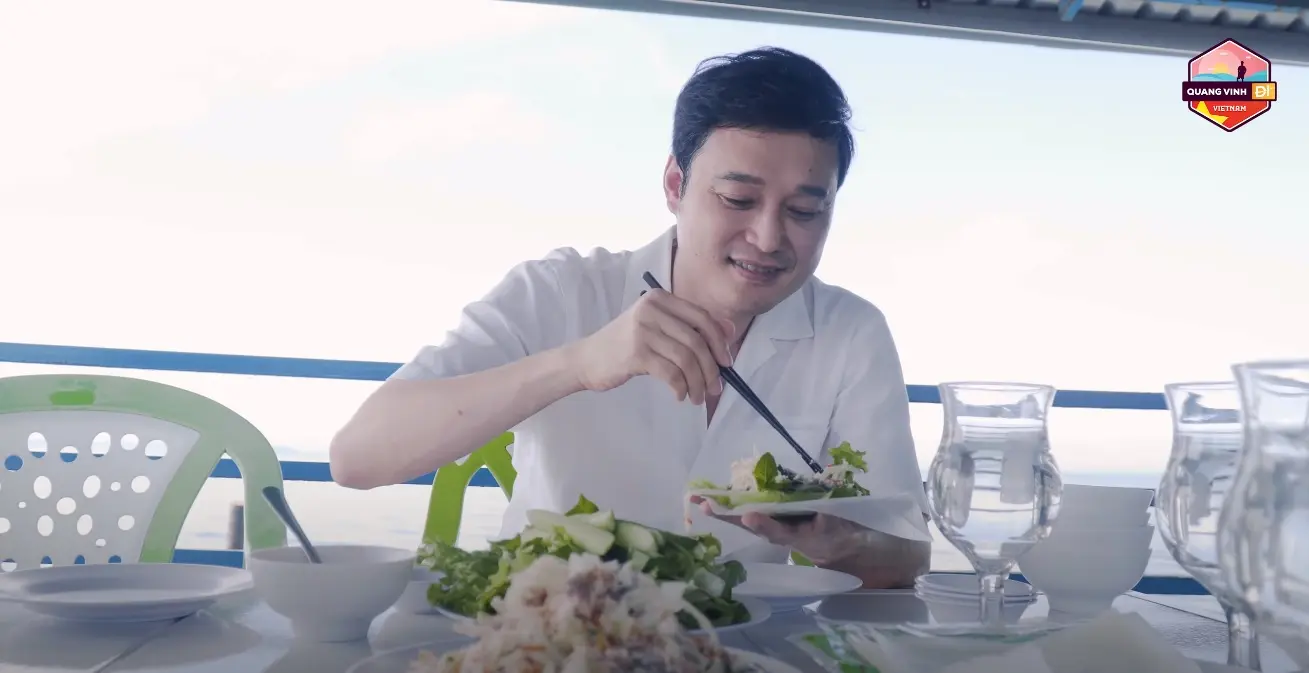 Hưởng thụ kỳ nghỉ ở Nam Đảo Ph&uacute; Quốc c&ugrave;ng Quang Vinh &ndash; Từ ho&agrave;ng tử sơn ca đến hot travel triệu follow 22