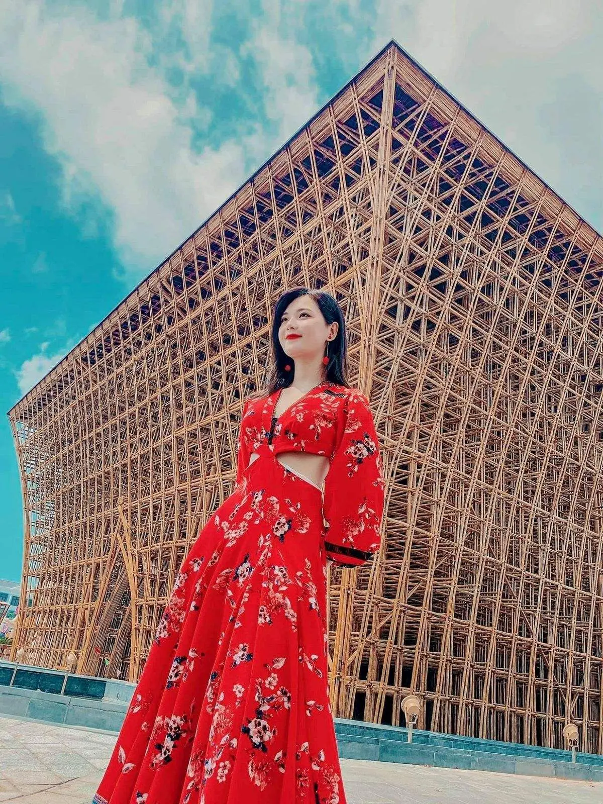 Sống ảo đi&ecirc;n đảo ở VinWonders Ph&uacute; Quốc - Review của bạn L&ecirc; Thu Hương - C&ocirc; n&agrave;ng 9x xinh đẹp đam m&ecirc; du lịch 7