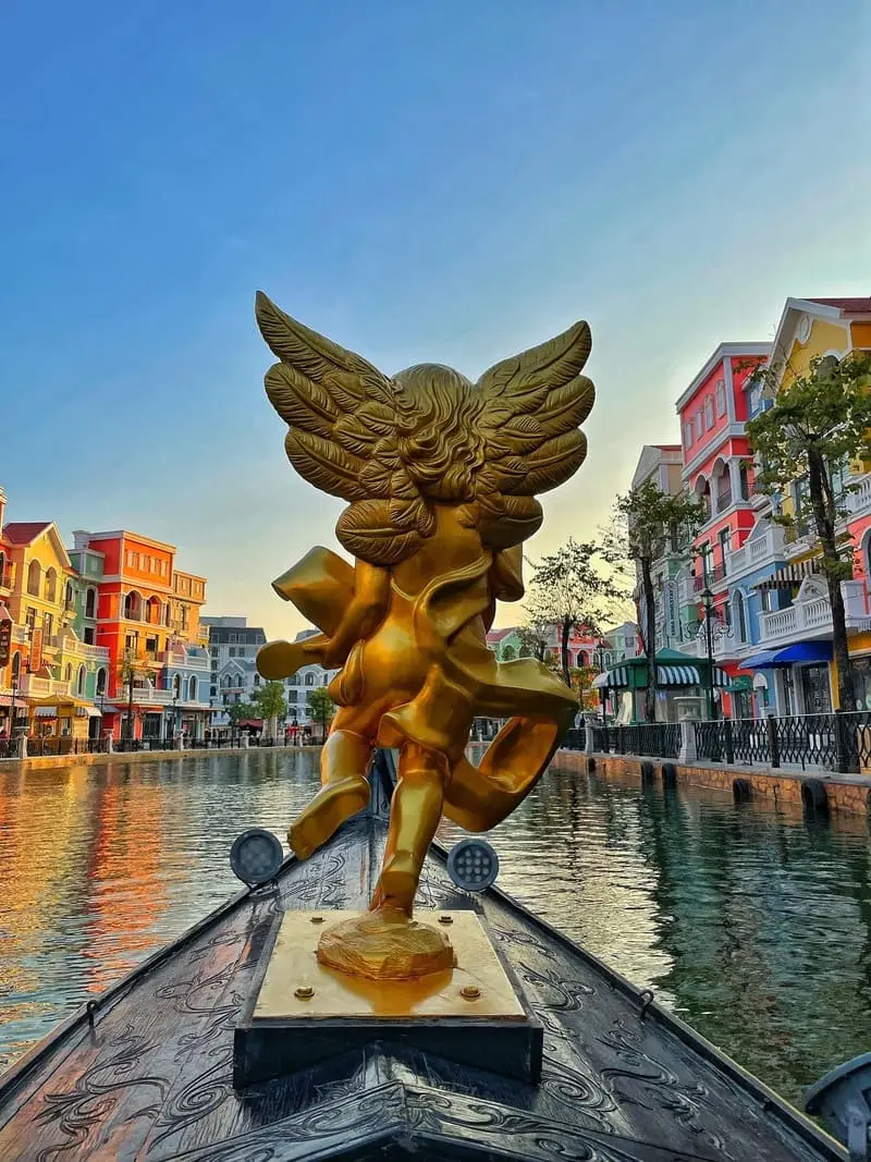 Venice Ph&uacute; Quốc, kh&ocirc;ng gian l&atilde;ng mạn giữa l&ograve;ng Grand World 4