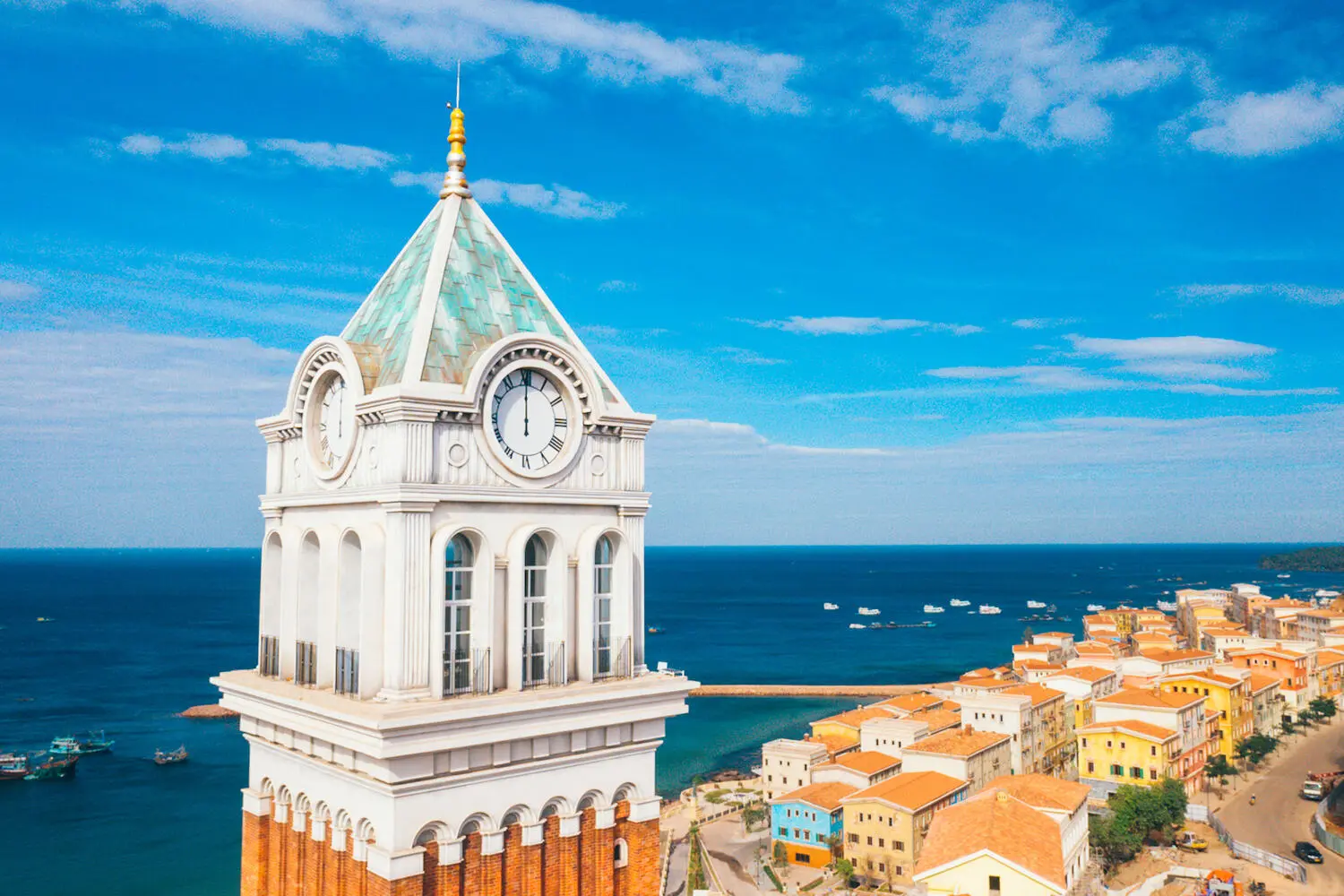 Travel blogger Quỷ Cốc Tử gợi ý những trải nghiệm không thể bỏ qua vào mùa vàng Phú Quốc