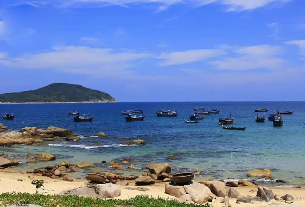 B&atilde;i biển Long Thuỷ Ph&uacute; Y&ecirc;n - N&eacute;t đẹp hoang sơ, thanh b&igrave;nh 11