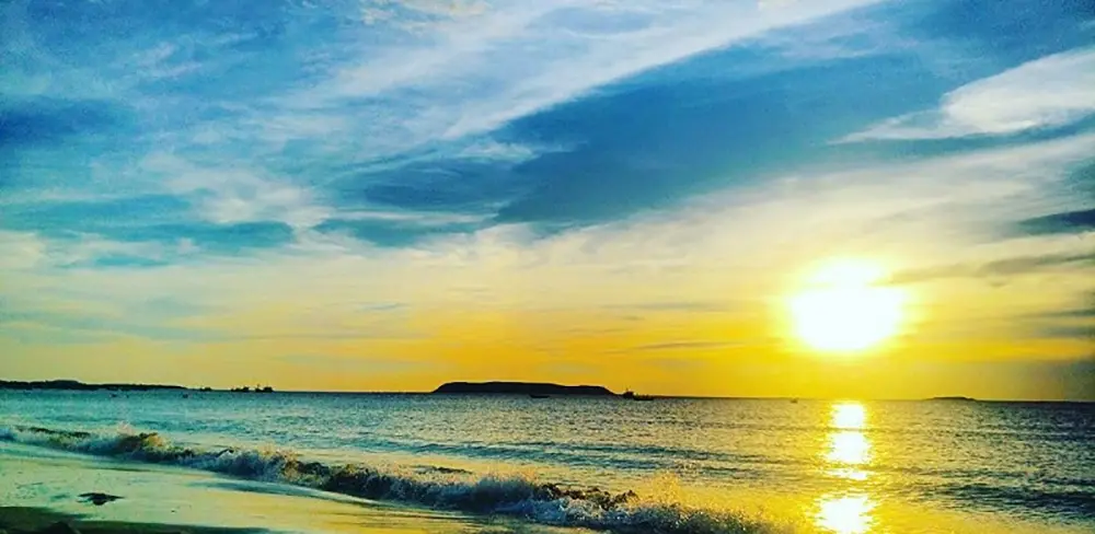 B&atilde;i biển Long Thuỷ Ph&uacute; Y&ecirc;n - N&eacute;t đẹp hoang sơ, thanh b&igrave;nh 2