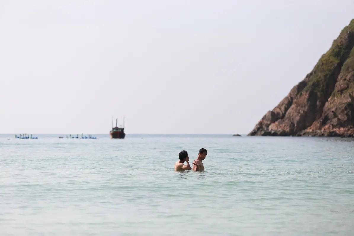 B&atilde;i &Ocirc;m, B&atilde;i Rạng Ph&uacute; Y&ecirc;n - Cặp đ&ocirc;i biển đảo kết hợp m&ecirc; hoặc tr&aacute;i tim lữ kh&aacute;ch 6