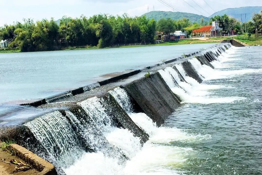Đập Tam Giang Ph&uacute; Y&ecirc;n - Vẻ đẹp thi&ecirc;n nhi&ecirc;n h&ugrave;ng vĩ của xứ Nẫu 2