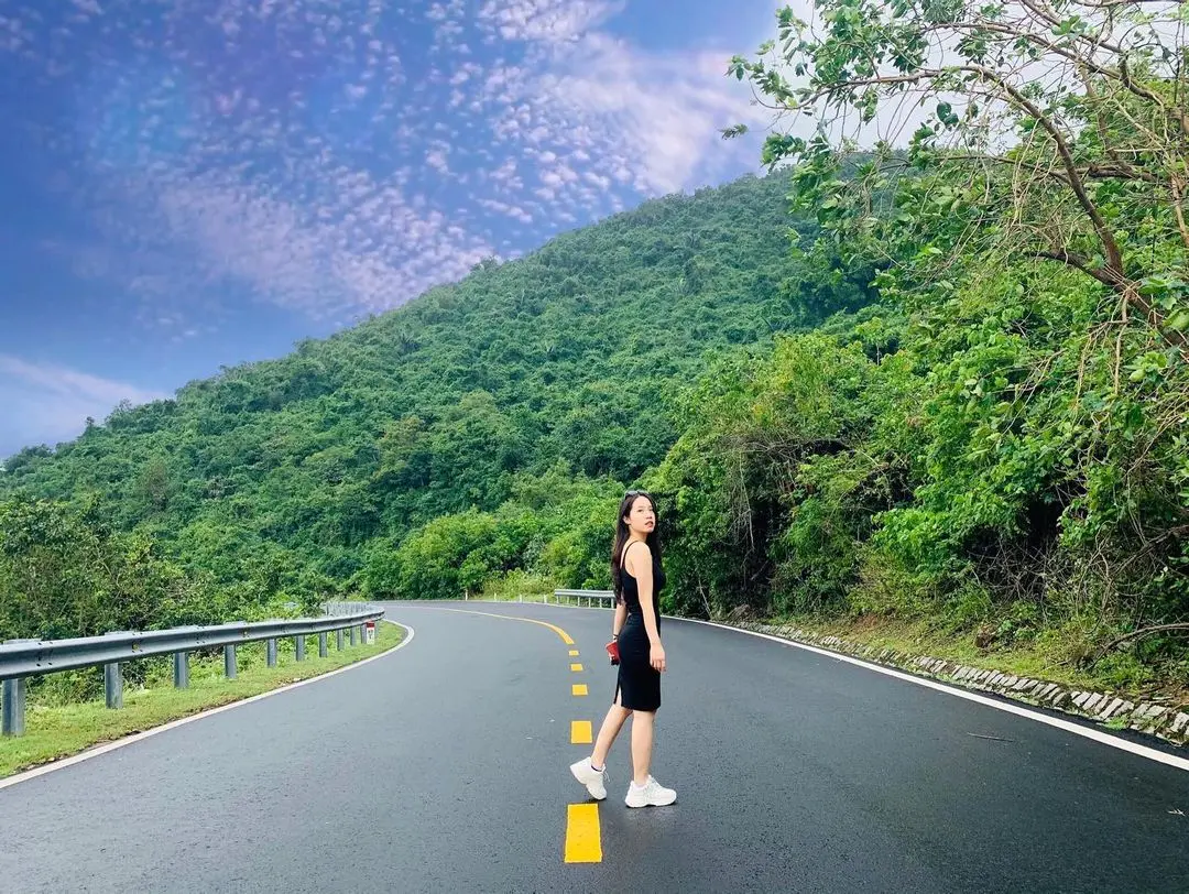 Đến Vịnh Vũng R&ocirc; đắm ch&igrave;m trong vẻ đẹp hoang sơ, quyến rũ của 9