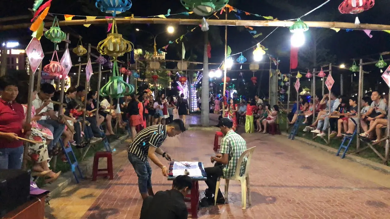 Kh&aacute;m ph&aacute; Hội B&agrave;i Ch&ograve;i Ph&uacute; Y&ecirc;n - Tr&ograve; chơi d&acirc;n gian đậm chất văn h&oacute;a Việt 2
