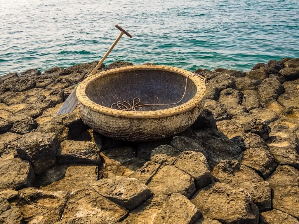 Kh&aacute;m ph&aacute; nghề đan th&uacute;ng chai Ph&uacute; Mỹ - L&agrave;ng nghề truyền thống từng bước vươn m&igrave;nh ra biển lớn 12