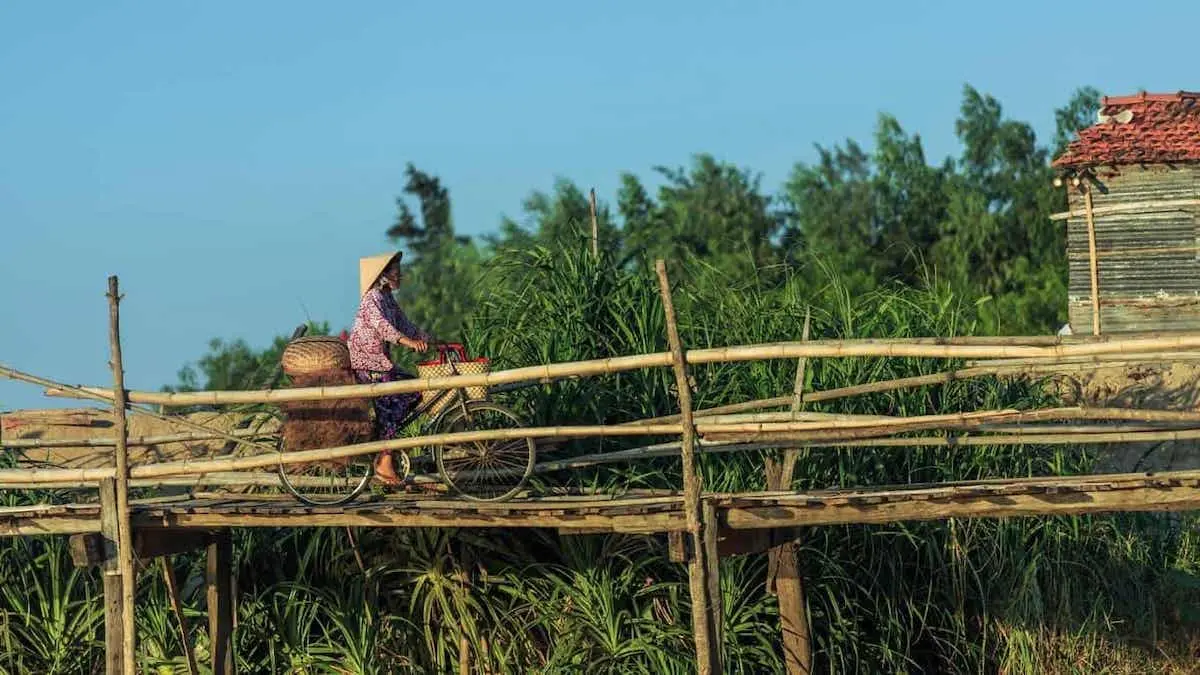 Mộng mơ t&igrave;m kiếm ch&uacute;t b&igrave;nh y&ecirc;n tại Cầu Gỗ &Ocirc;ng Cọp Ph&uacute; Y&ecirc;n 2
