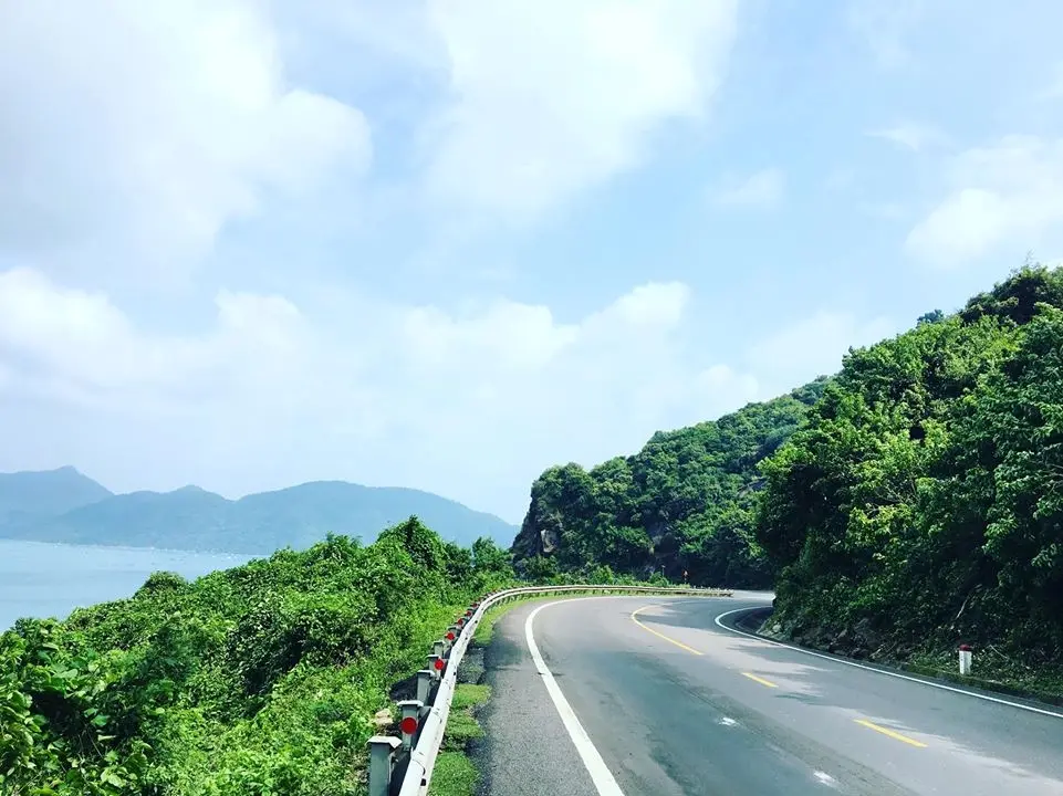 Mũi Điện Ph&uacute; Y&ecirc;n &ndash; Một trong những nơi đ&oacute;n b&igrave;nh minh đầu ti&ecirc;n ở Việt Nam 9