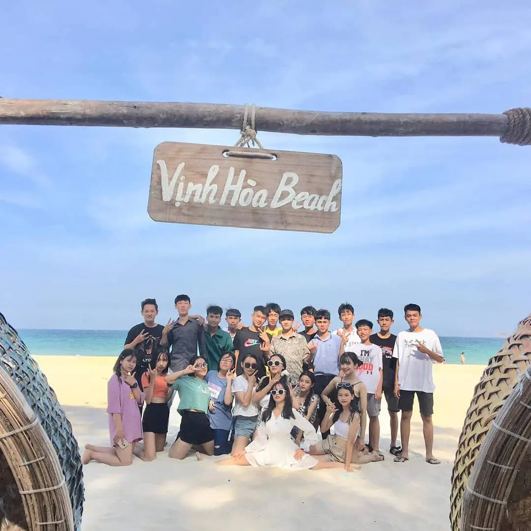 Ngẩn ngơ trước vẻ đẹp hoang sơ của b&atilde;i biển Vịnh Ho&agrave; Ph&uacute; Y&ecirc;n 10