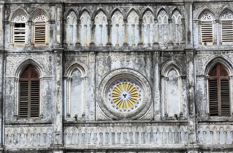 Nh&agrave; thờ Mằng Lăng Ph&uacute; Y&ecirc;n - Dấu t&iacute;ch kiến tr&uacute;c Gothic cổ xưa 6