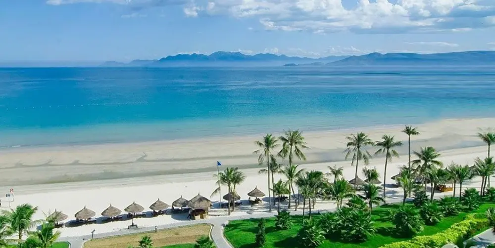 Vẻ đẹp vạn người mê của bãi biển Tuy Hoà Phú Yên 4