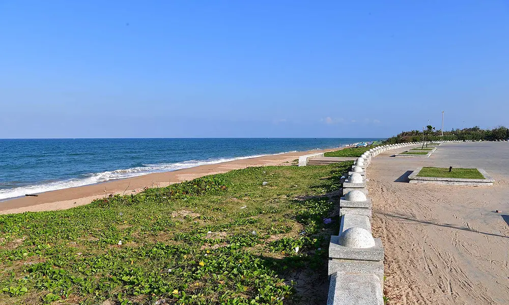 Vẻ đẹp vạn người mê của bãi biển Tuy Hoà Phú Yên 5