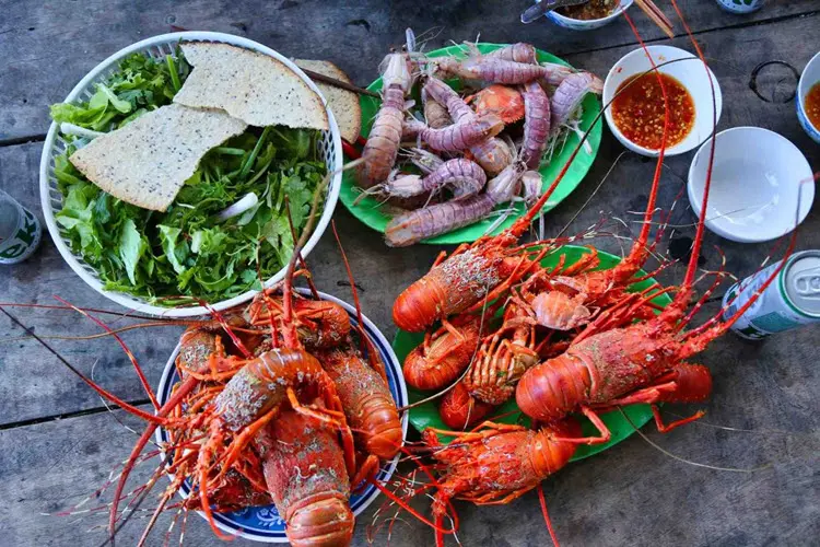 Về với G&agrave;nh Đỏ Ph&uacute; Y&ecirc;n cảm nhận cuộc sống d&acirc;n ch&agrave;i v&ugrave;ng biển xứ Nẫu 11
