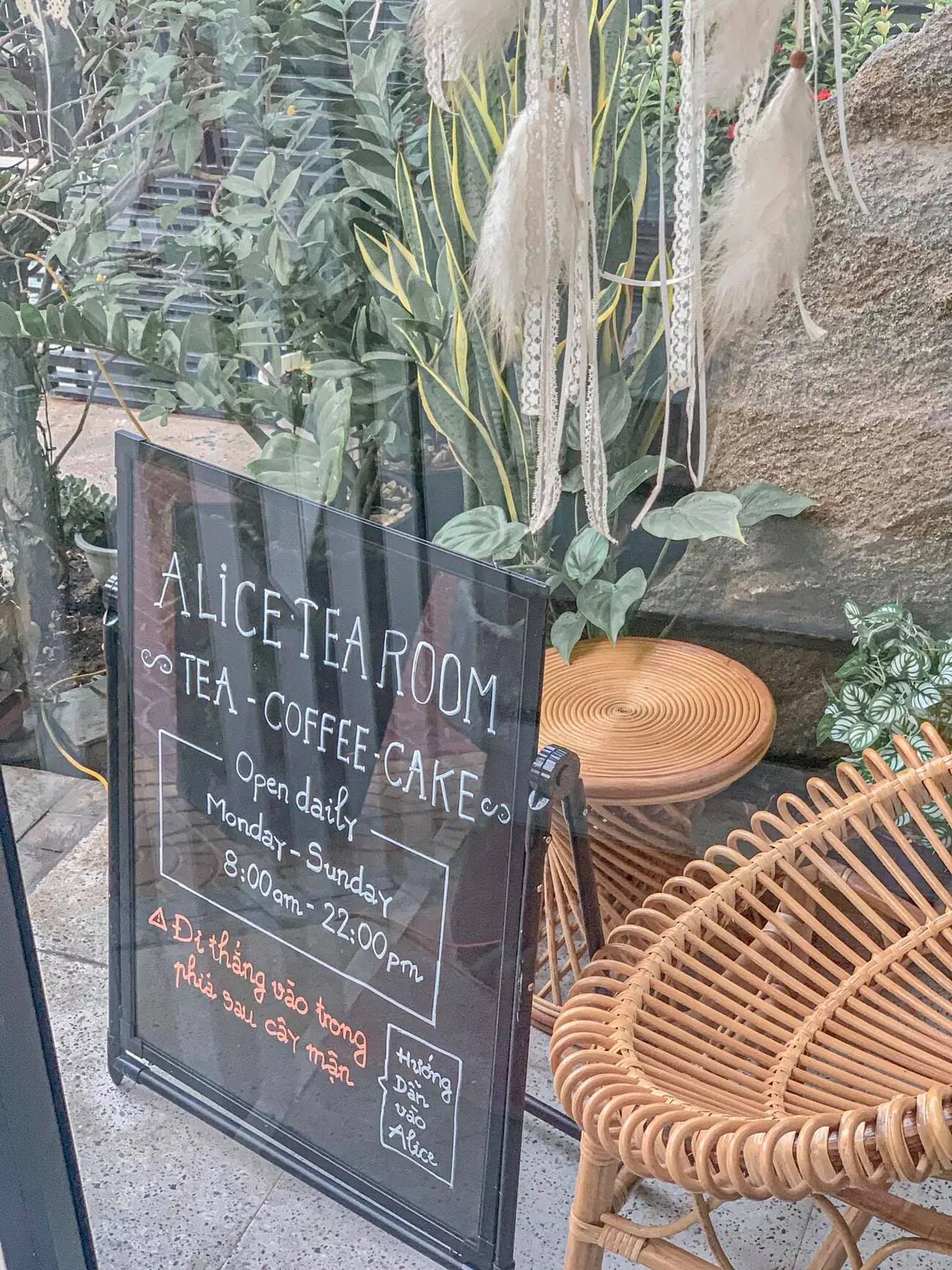 Alice Tea Room - Nơi du khách lạc vào xứ sở thần tiên ở Phú Yên