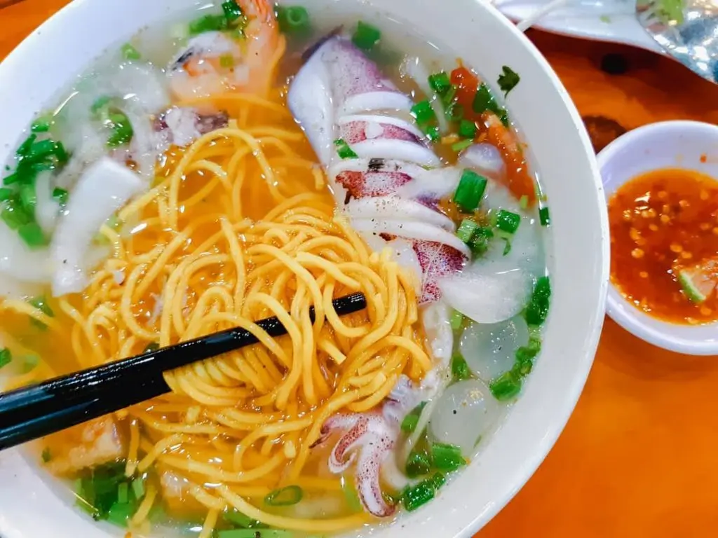 B&uacute;n bắp Ph&uacute; Y&ecirc;n - Đặc sản d&acirc;n d&atilde; mang hồn ri&ecirc;ng của xứ Nẫu 4