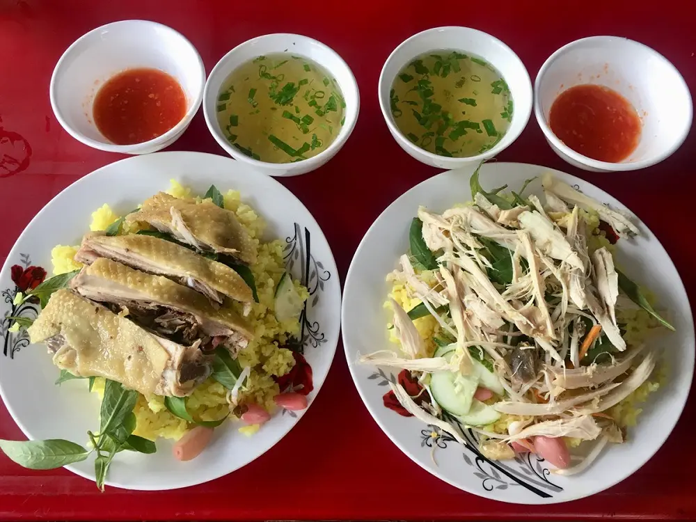 Cơm G&agrave; Ph&uacute; Y&ecirc;n v&agrave; những qu&aacute;n cơm ngon nức tiếng m&agrave; bạn kh&ocirc;ng n&ecirc;n bỏ lỡ 4