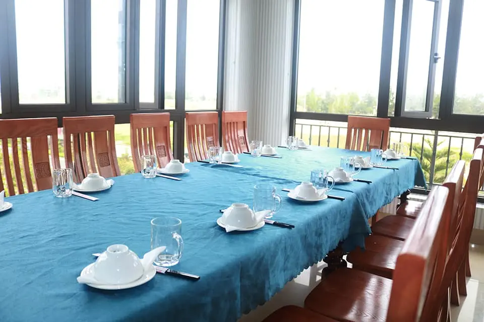 Cuối tuần, ph&aacute; đảo nh&agrave; h&agrave;ng Ho&agrave;ng Gia Ph&uacute; Y&ecirc;n, nơi tr&agrave;n ngập hải sản tươi r&oacute;i v&agrave; ẩm thực 3 miền 6