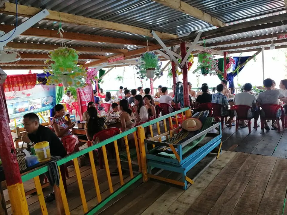 Hải sản bè nổi Vũng Rô Phú Yên – Muôn vàn món ngon với hương vị đậm đà, hấp dẫn 5