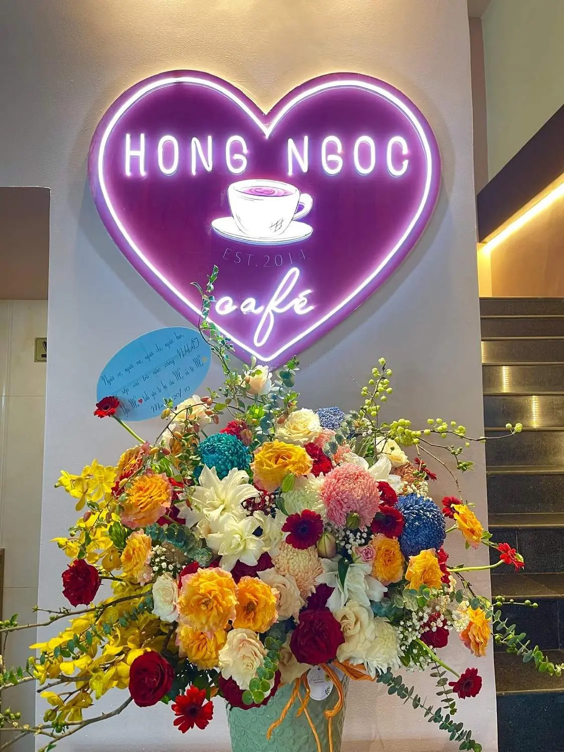 Không cần la cà đâu xa, chỉ cần ghé đến Cà phê Hồng Ngọc Phú Yên là yêu từ cái nhìn đầu tiên ngay thôi 2